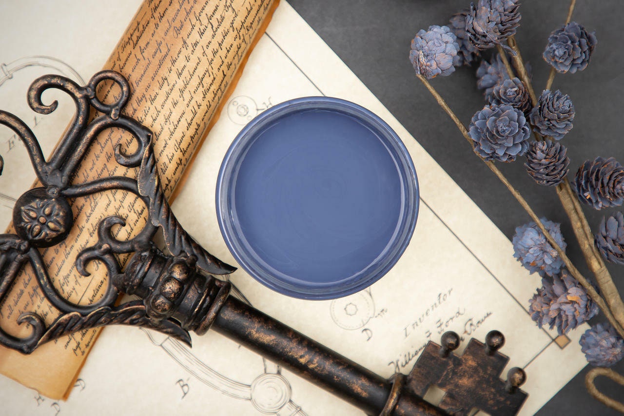 Yankee Blue 16oz and 32oz | Dixie Belle Chalk Mineral Paint | No VOC | Chalk Paint for Furniture | Water Based Paint | 16oz and 32oz