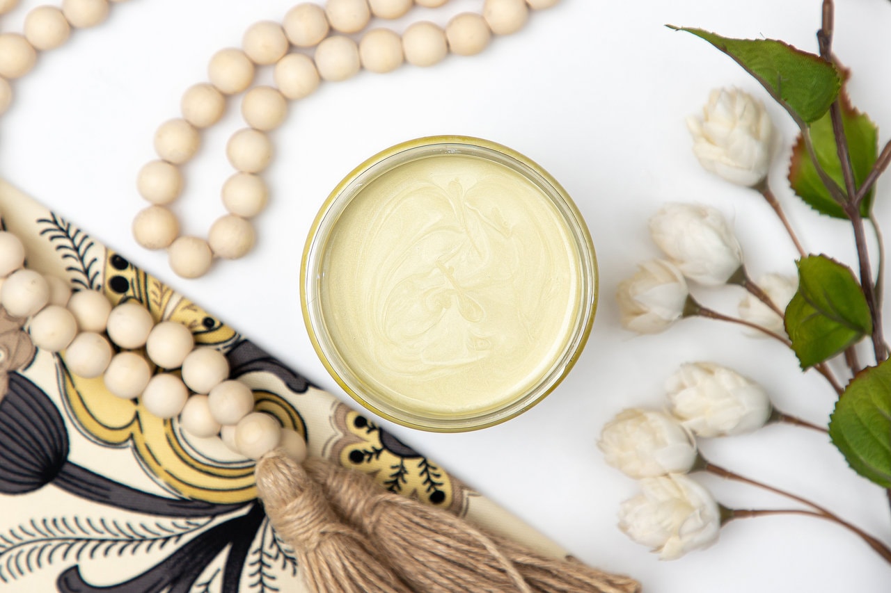 Wedding Belle 16oz | Moonshine Metallics Paint | Dixie Belle Paint Company | 16oz
