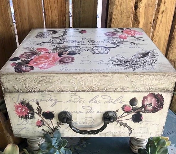 Jardin DOiseaux | Rub On Furniture Transfers | Hokus Pokus | Furniture Decals | 35" x 23"