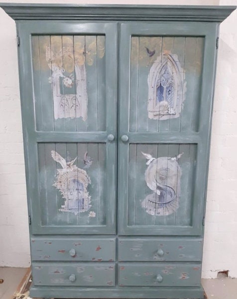Faite de Pierre | 4 Images | Rub On Furniture Transfers | Hokus Pokus | Furniture Decals | 35" x 23"