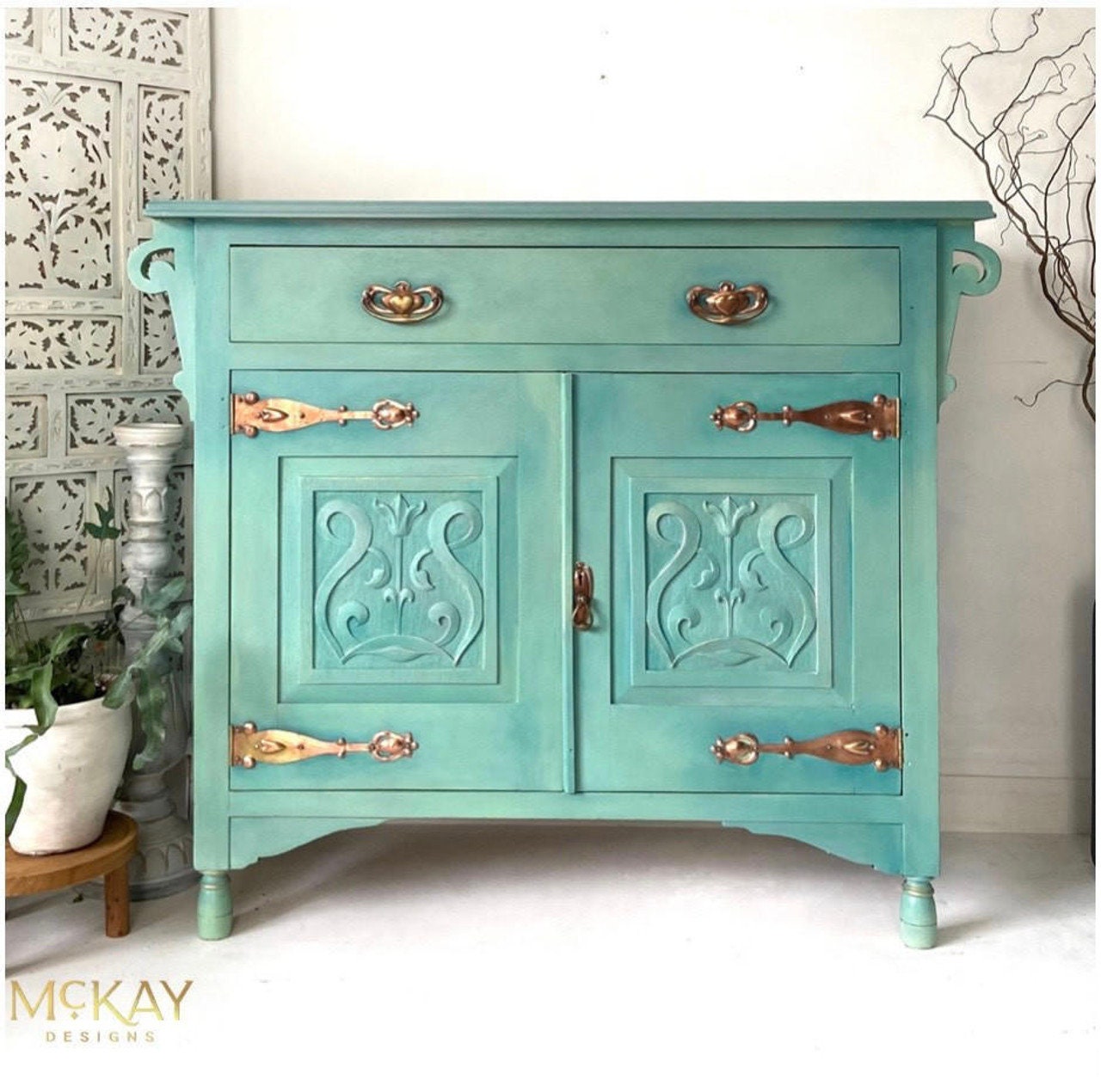 Mint Julep 4oz and 8oz | Dixie Belle Chalk Mineral Paint | No VOC | Chalk Paint for Furniture | Water Based Paint | 4oz and 8oz