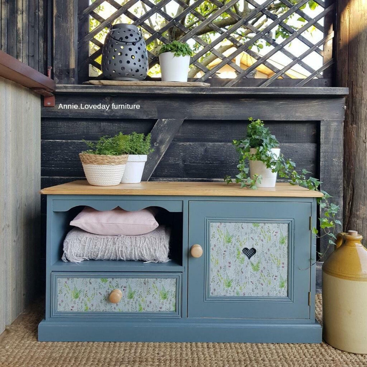 Stormy Seas 16oz and 32oz | Chalk Mineral Paint | Dixie Belle Paint Company | 16oz and 32oz