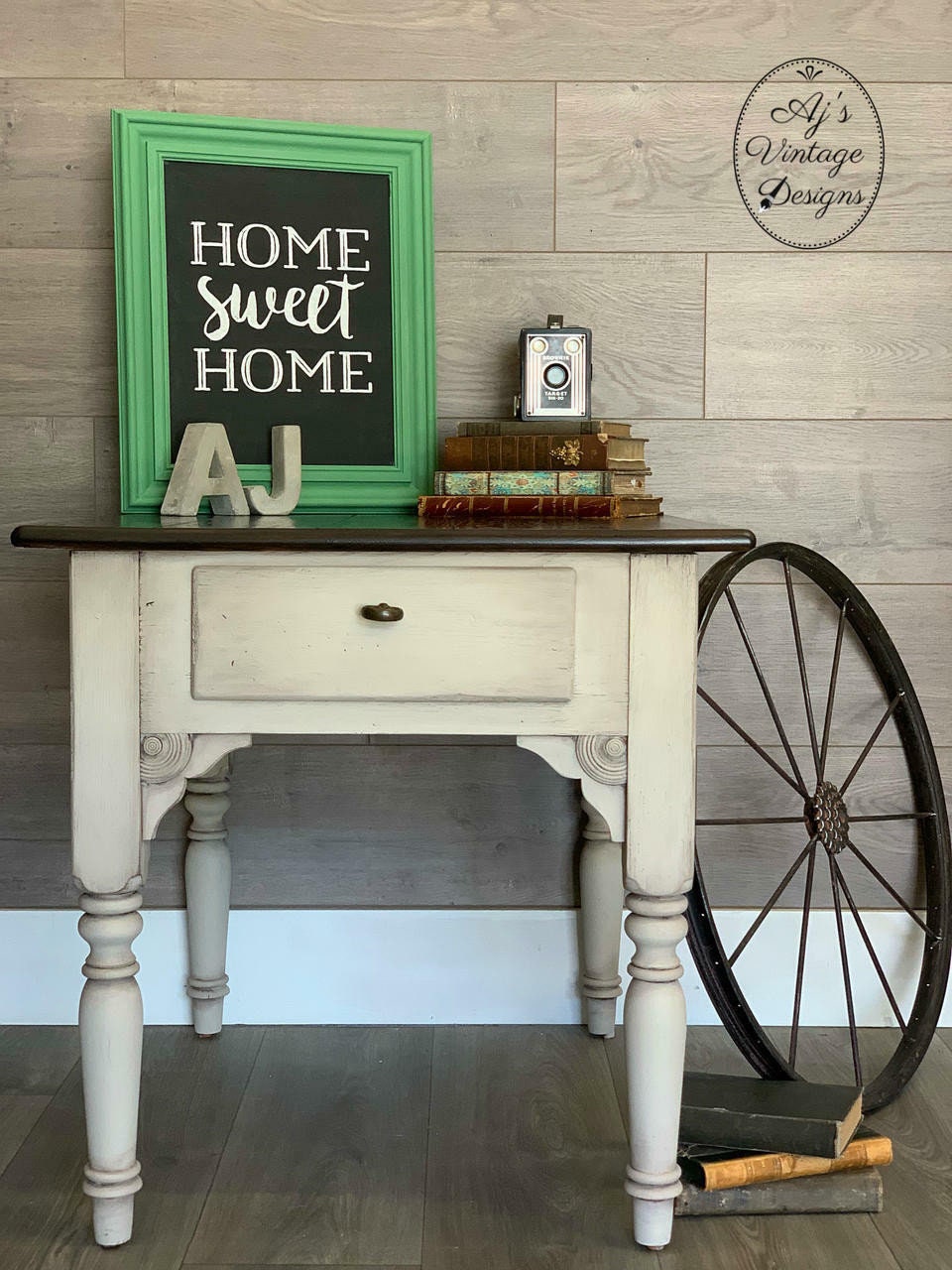 Sand Bar 4oz and 8oz | Chalk Mineral Paint | Dixie Belle Paint Company | 4oz and 8oz