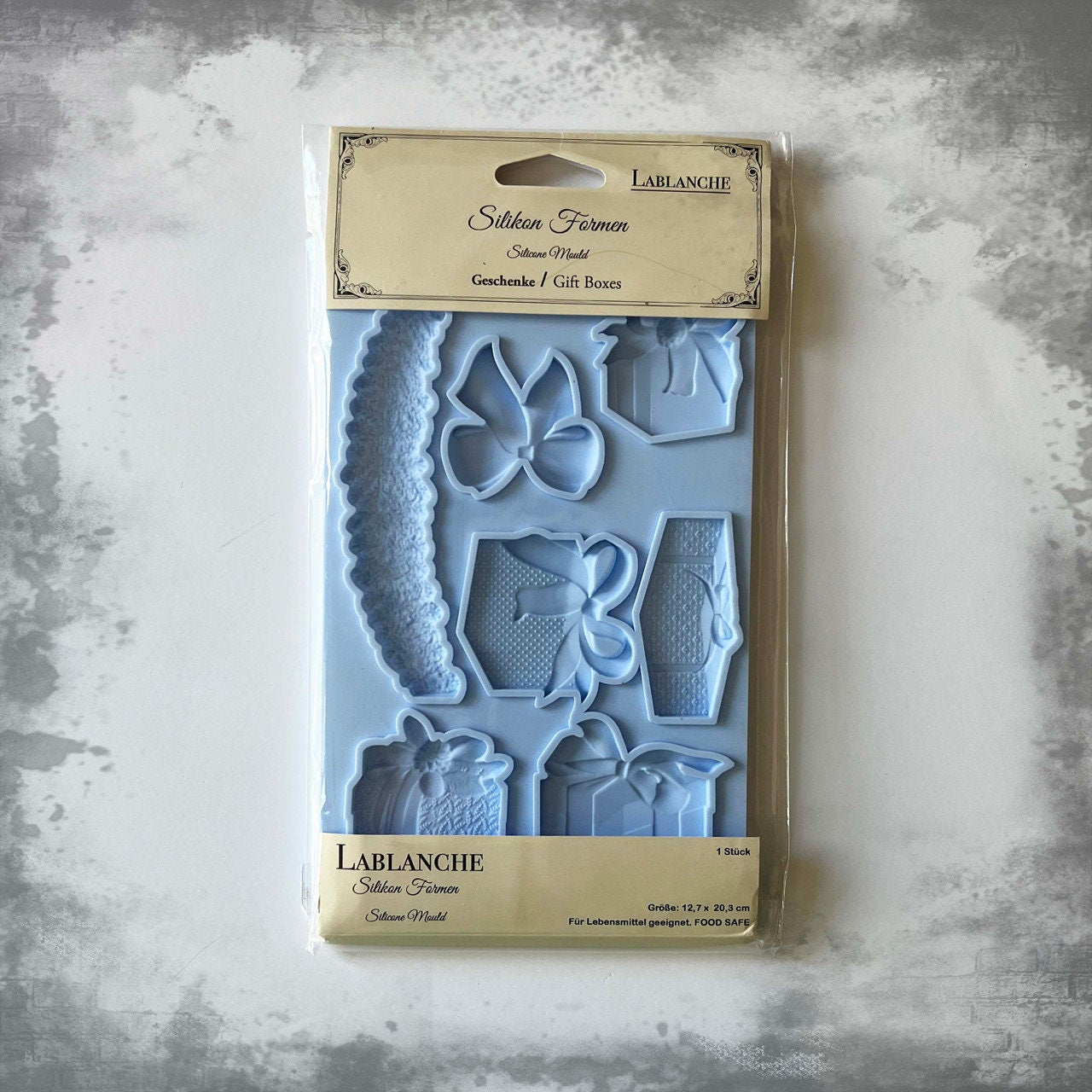Gift Boxes | Décor Mould | LaBlanche | Christmas Mould | 8" x 5"