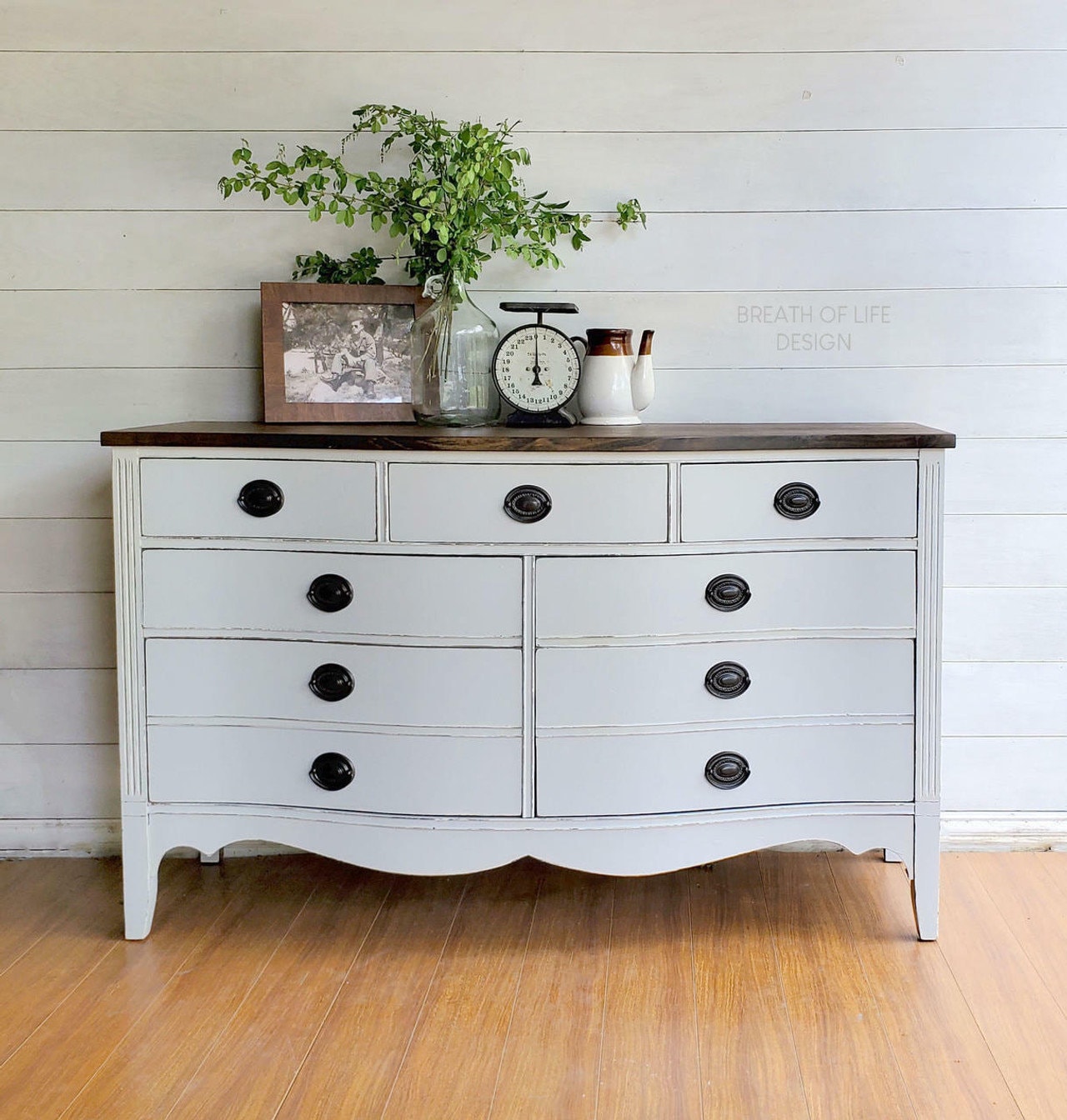 Driftwood 16oz and 32oz | Dixie Belle Chalk Mineral Paint | No VOC | Chalk Paint for Furniture | Water Based Paint | 16oz and 32oz
