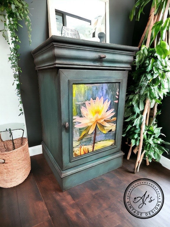 Lily Pads | Rice Paper Decoupage | Dixie Belle Paint Company | Belles and Whistles | A1 | 23.39" x 33.11"