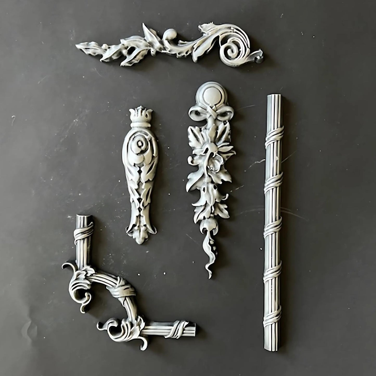 Lydia | Décor Mould | LaBlanche | Decorative Mold | 8" x 5"