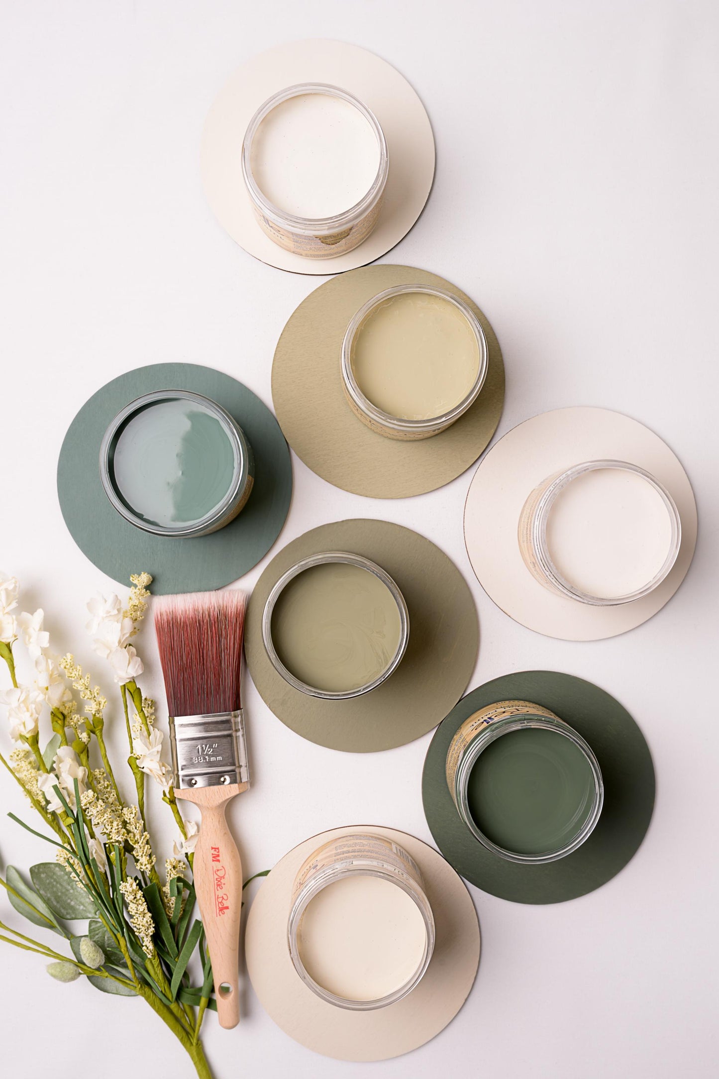 Ecru 4oz or 8oz | Southern Roots Collection | Dixie Belle Paint | No VOC | Chalk Mineral Paint for Furniture | Water Based Paint