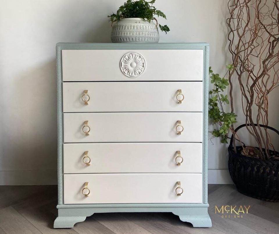 Chantilly 16oz | Silk All-In-One | Countryside Collection | Dixie Belle Paint Company | 16oz