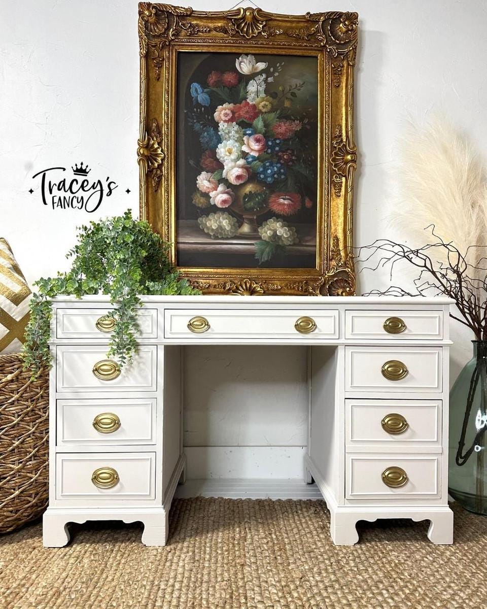 Chantilly 16oz | Silk All-In-One | Countryside Collection | Dixie Belle Paint Company | 16oz