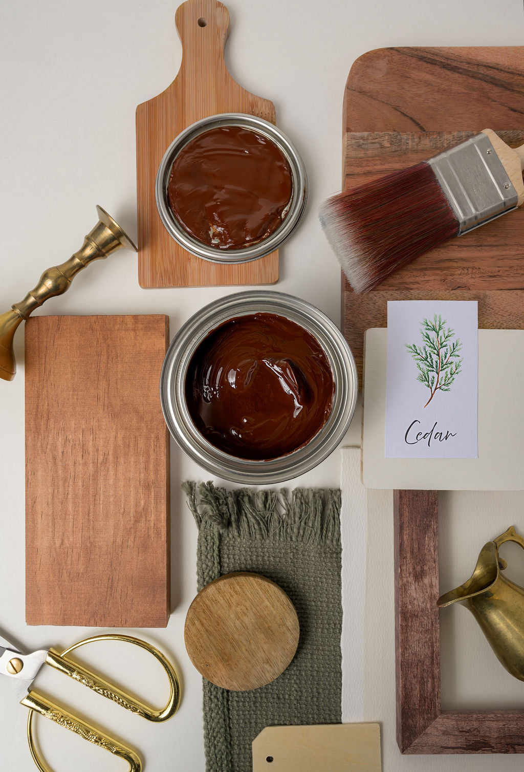 Cedar No Pain Gel Stain | Dixie Belle Paint | Oil Based Wood Stain | 16oz