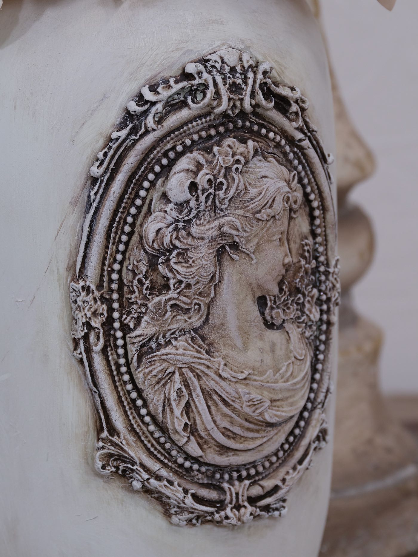 Cameo Decor Silicone Mould LaBlanche 8x5 Limited Edition