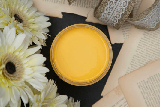 Daisy 4oz and 8oz | Chalk Mineral Paint | Dixie Belle Paint Company | 4oz and 8oz