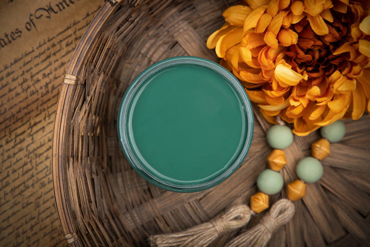 Palmetto 4oz and 8oz | Chalk Mineral Paint | Dixie Belle Paint Company | No VOC | 4oz and 8oz
