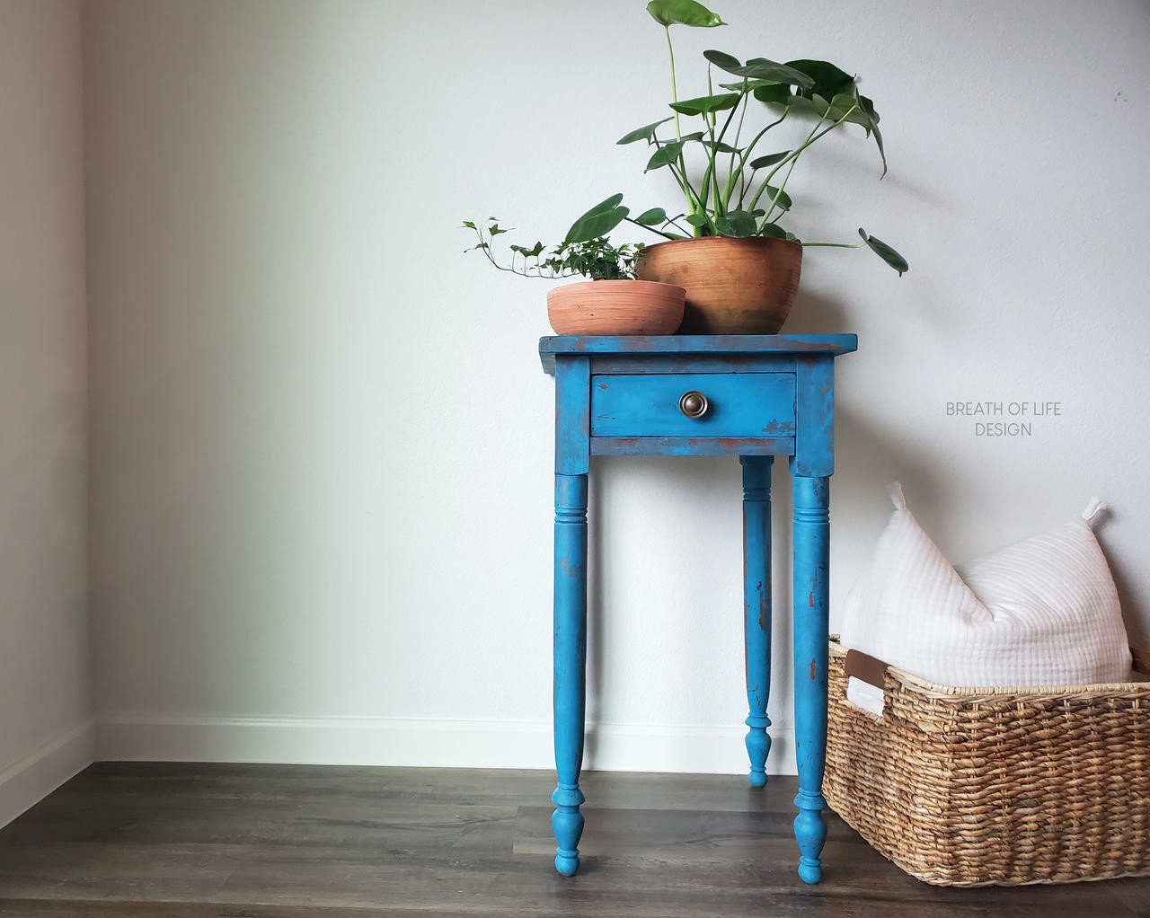 Peacock 16oz and 32oz | Chalk Mineral Paint | Dixie Belle Paint Company | 16oz and 32oz