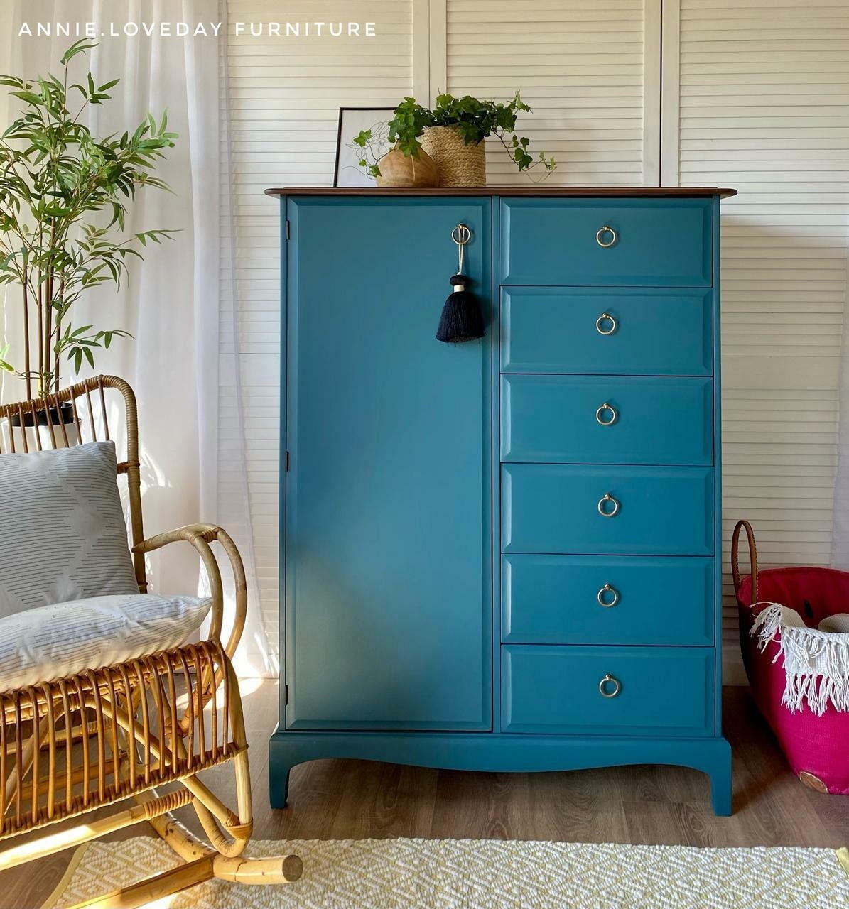 Antebellum Blue 16oz and 32oz | Chalk Mineral Paint | Dixie Belle Paint Company | 16oz and 32oz