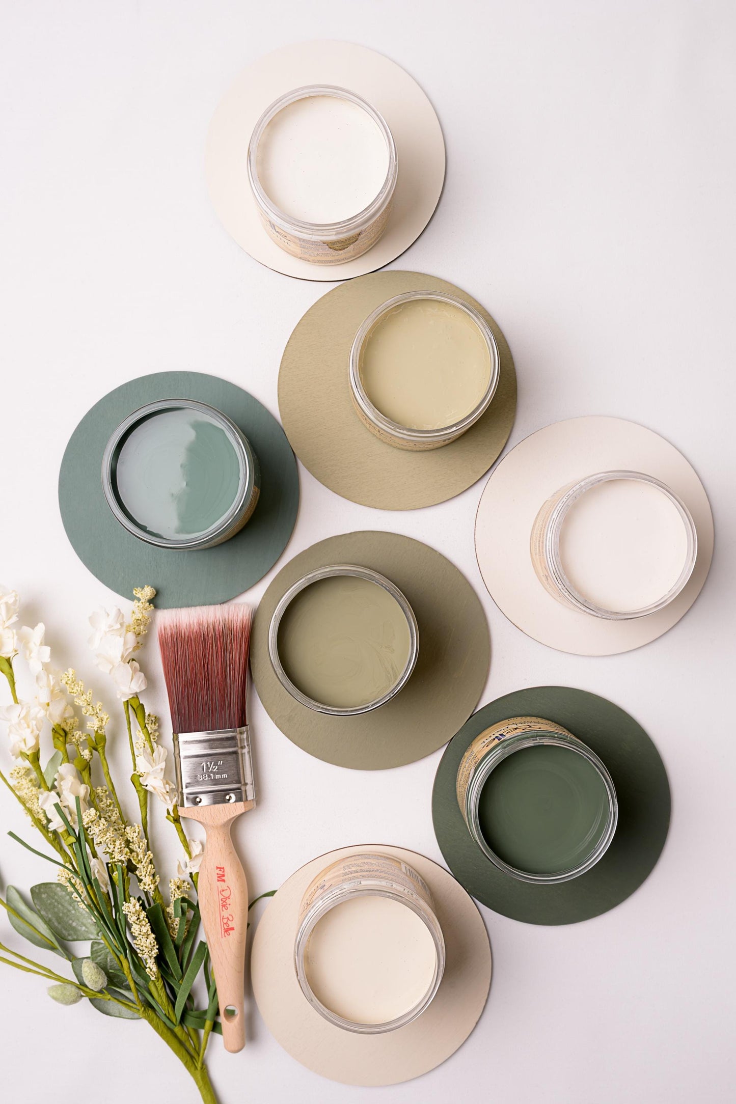 Ecru 16oz and 32oz | Dixie Belle Paint | No VOC | Chalk Mineral Paint for Furniture | Water Based Paint | 16oz and 32oz
