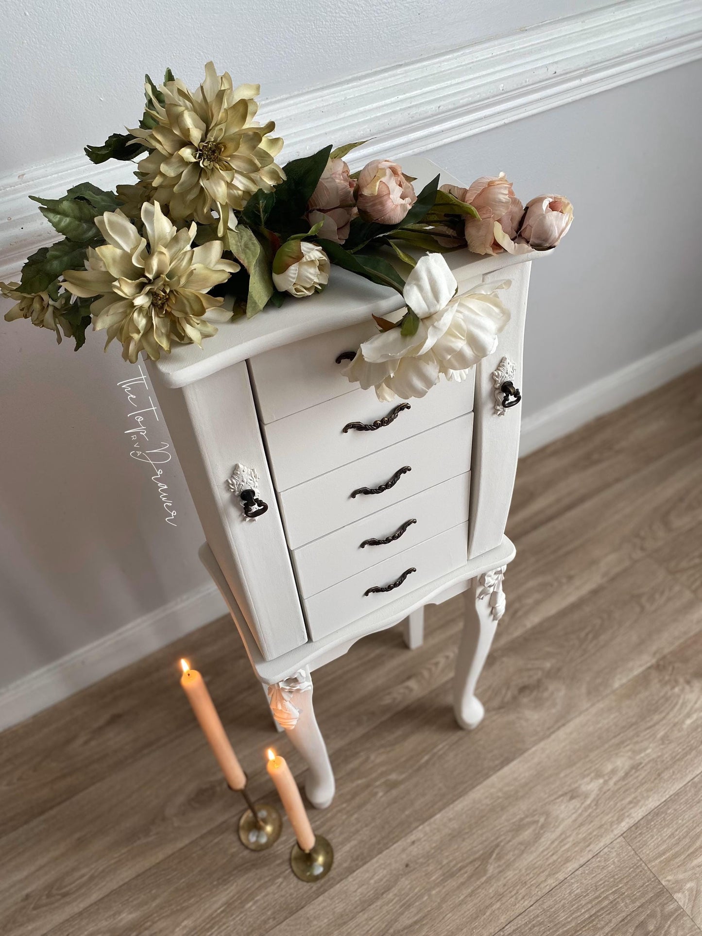 Magnolia 16oz and 32oz | Dixie Belle Paint | No VOC | Chalk Mineral Paint for Furniture | Water Based Paint | 16oz and 32oz