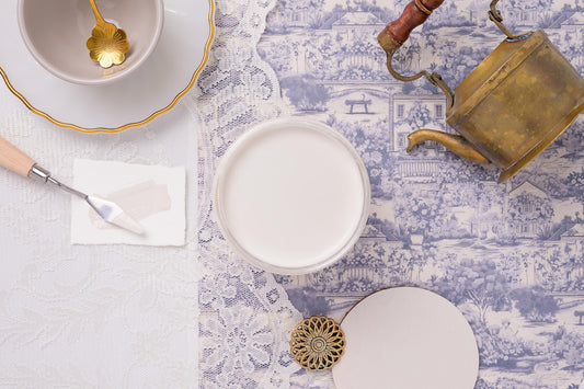 Chantilly 16oz | Silk All-In-One | Countryside Collection | Dixie Belle Paint Company | 16oz